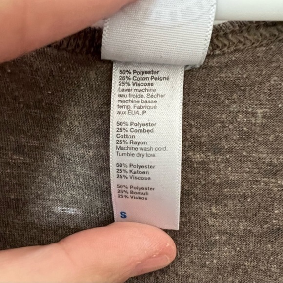 ⭐️ 3/$30 ⭐️ Vintage Oklahoma Flag Small Gray Unisex Tank Top - Picture 9 of 10